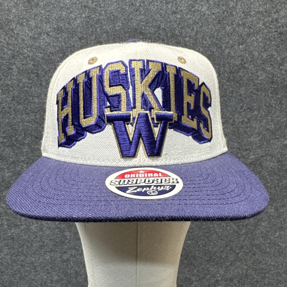 Washington Huskies UW Zephyr 3D Embroidered Snapback Hat Purple White NCAA